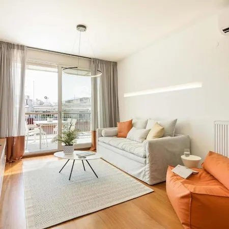 Elegant Mountain-view Next To Seaside Apartament *