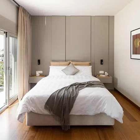 Апартаменты Elegant Mountain-view Next To Seaside *